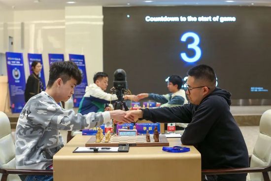 获得最佳半裸表演的扎 上一页12345...99下一页 | | | | | | 电影频道节目中心官方网站CCTV6 VIP影院 全部 电影 电视剧 影人 视频 图片 新闻 更新时间 所有 1小时内 今日内 1周内 1个月内 从资讯频道搜索 结果 35561 条 古力娜扎驾驭不同风格 清新短发尽显俏皮活力 2017-01-17 近日，娜扎登上《昕薇》杂志二月刊封面。