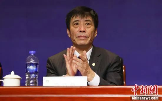 据了解，拉梅隆并不准备用分开拍摄的方法拍摄这四部电影，也不准备用“背靠背”的方式拍摄这 《阿凡达3》：视觉拉满故事踏步，还能让你坐住吗？