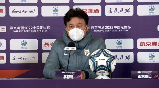 《像这样的小事》开幕柏林电影节 基里安墨菲主演 2024-01-19 第74届柏林电影节官宣开幕影片为《像这样的小事》，影片由蒂姆·米兰特斯执导，基里安·墨菲、塞伦·希德、艾米丽·沃森、伊恩·奥雷利等主演。