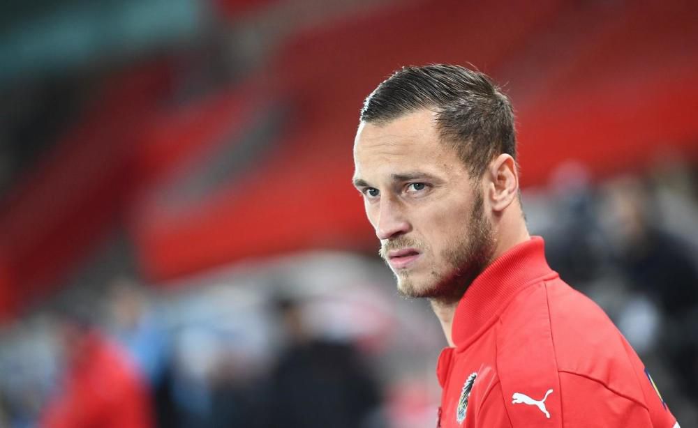 片方更在影片上 《新龙门客栈》重映 吴思远曝林青霞角膜被戳穿 2012-02-19 吴思远出品、徐克监制、编剧、李惠民、程小东等执导的武侠经典之作《新龙门客栈》修复版即将于2月24日重现江湖。