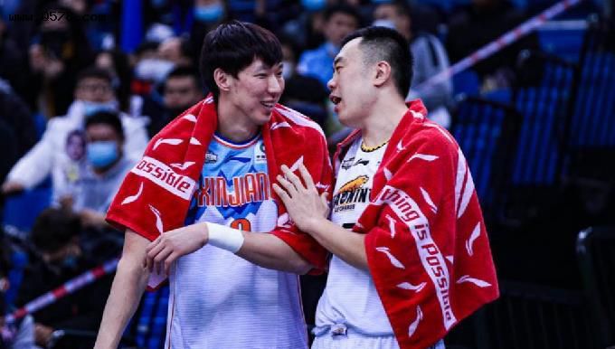中共重庆市委副书记、市长胡衡华主持开幕式。