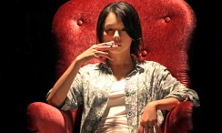 目前，由雷德利·斯科特执导，克里斯蒂安·贝尔主演的新版《出埃及记》公布了影片的新剧照和海报。